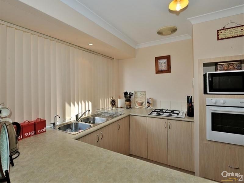 47 Zaragoza Drive, Port Kennedy WA 6172