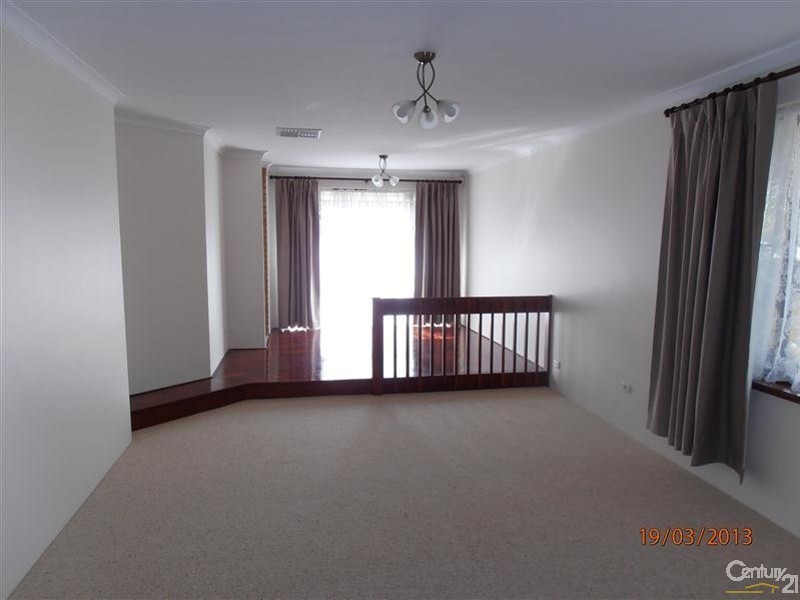 521 Safety Bay Road, Waikiki WA 6169