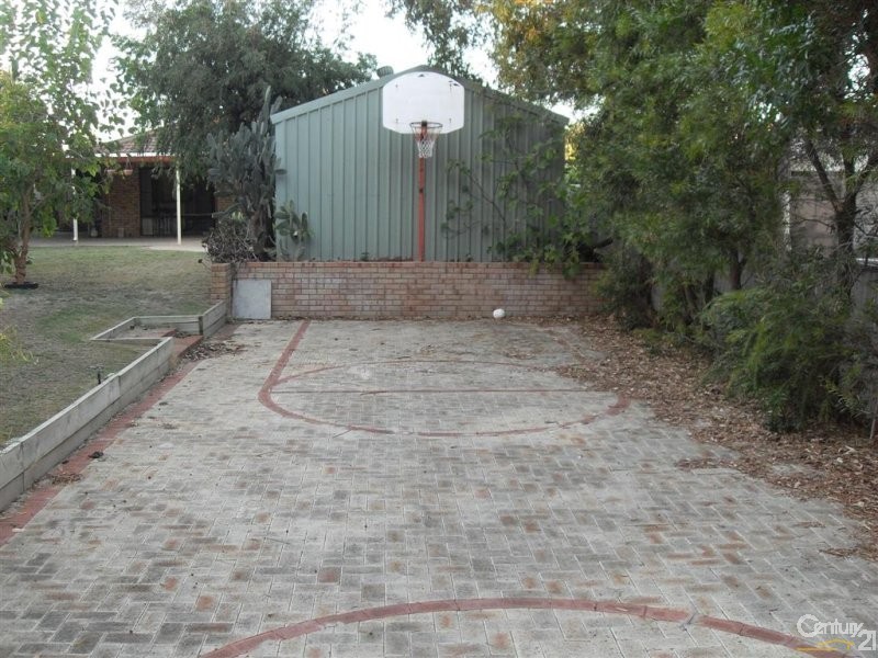 521 Safety Bay Road, Waikiki WA 6169