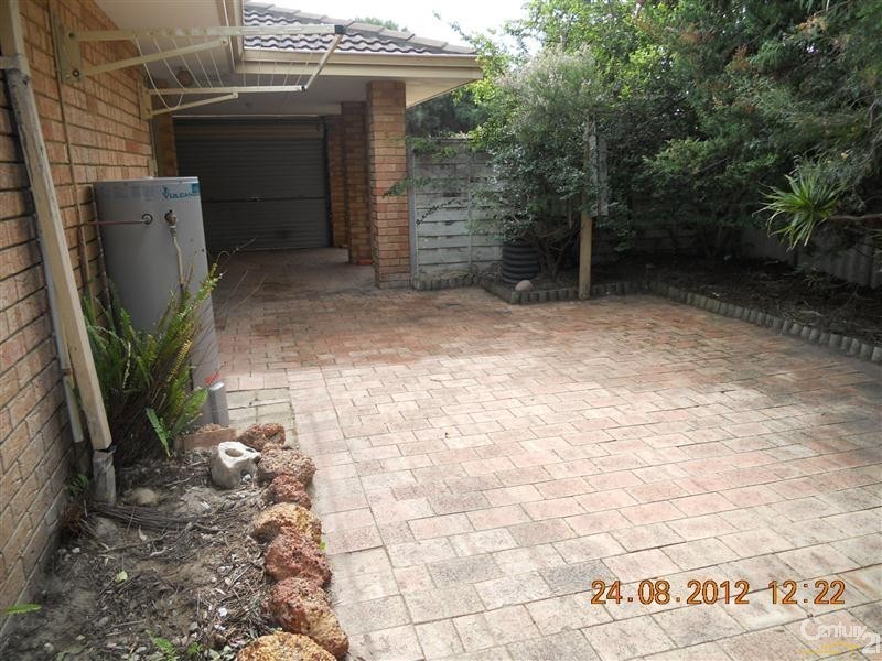 44 Rand Avenue, Waikiki WA 6169