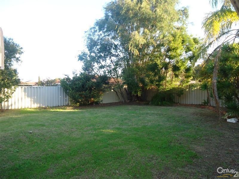 44 Rand Avenue, Waikiki WA 6169