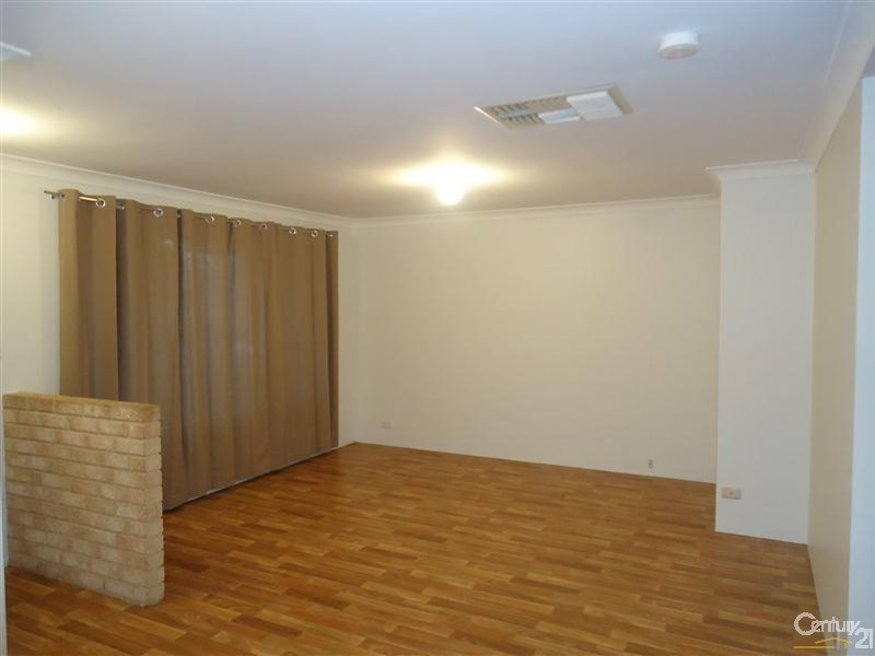 44 Rand Avenue, Waikiki WA 6169