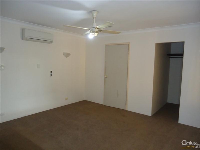 23 Barbrook Way, Warnbro WA 6169