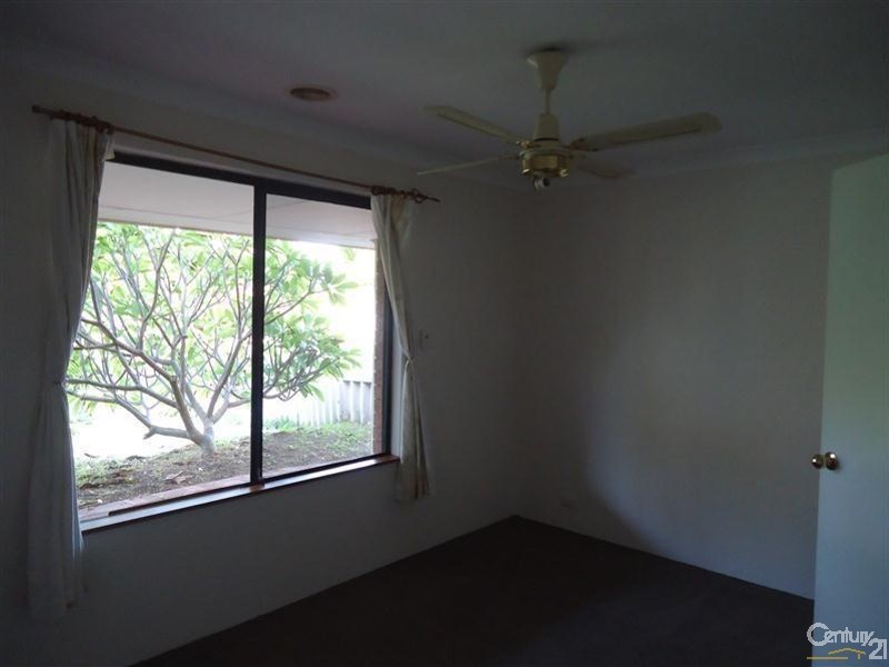 23 Barbrook Way, Warnbro WA 6169