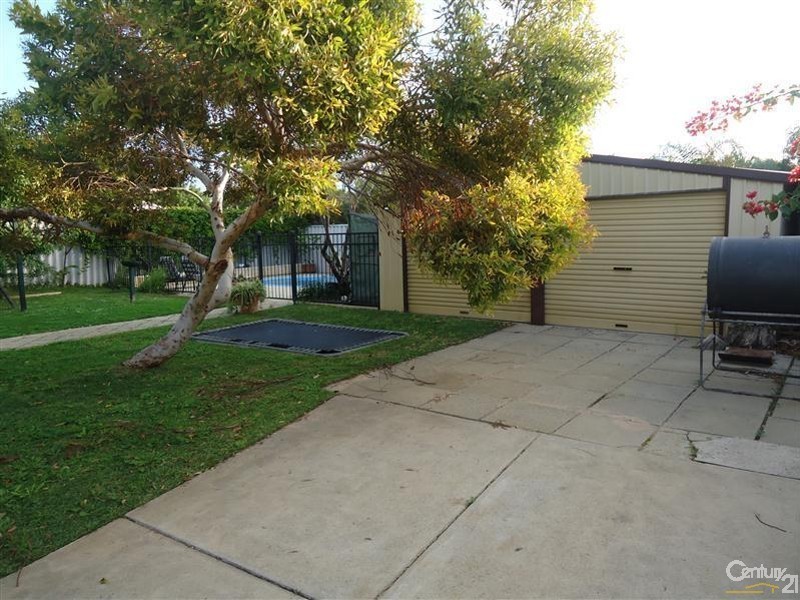 23 Barbrook Way, Warnbro WA 6169