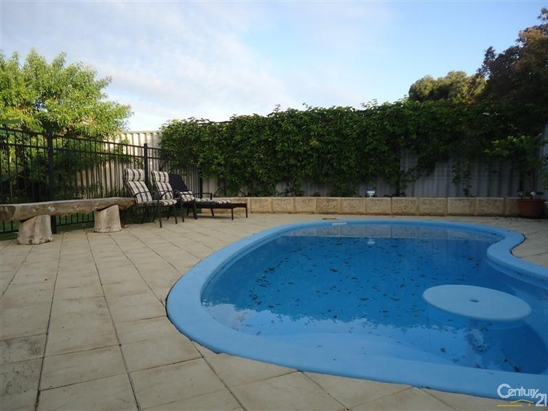 23 Barbrook Way, Warnbro WA 6169