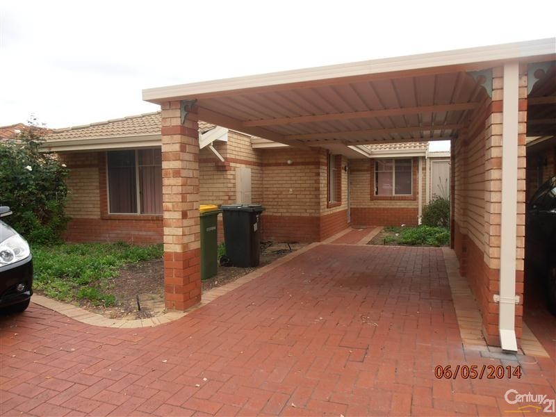 8/4 Dowling Street, Rockingham WA 6168