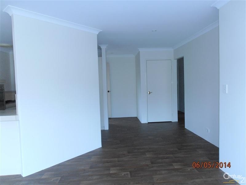 8/4 Dowling Street, Rockingham WA 6168