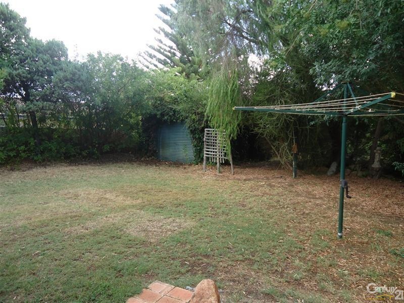 82 Seabrooke Avenue, Rockingham WA 6168