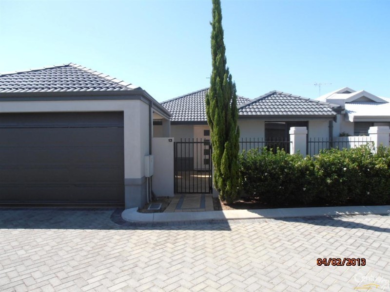 13/36 Epsilon Drive, Rockingham WA 6168