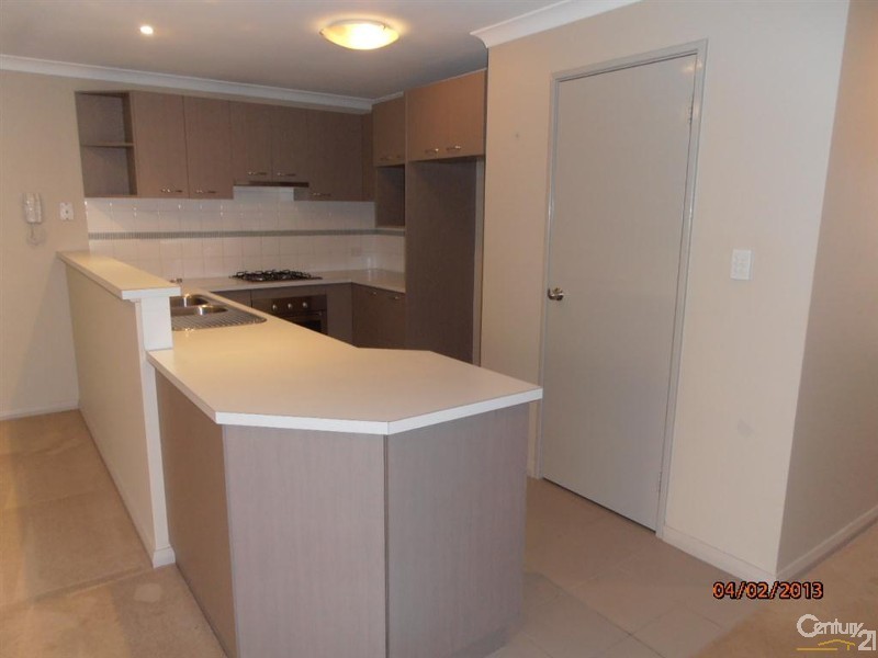 13/36 Epsilon Drive, Rockingham WA 6168