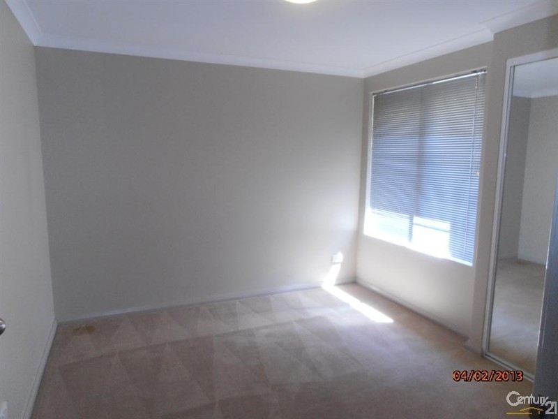 13/36 Epsilon Drive, Rockingham WA 6168