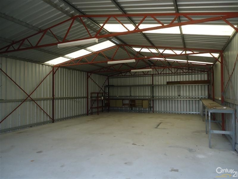 5 Braddock Road, Wellard WA 6170