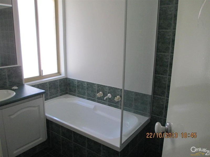 18 Morfontaine Parade, Port Kennedy WA 6172