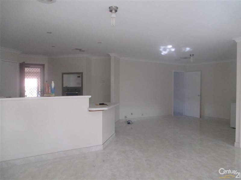 45 Amadeus Crescent, Port Kennedy WA 6172