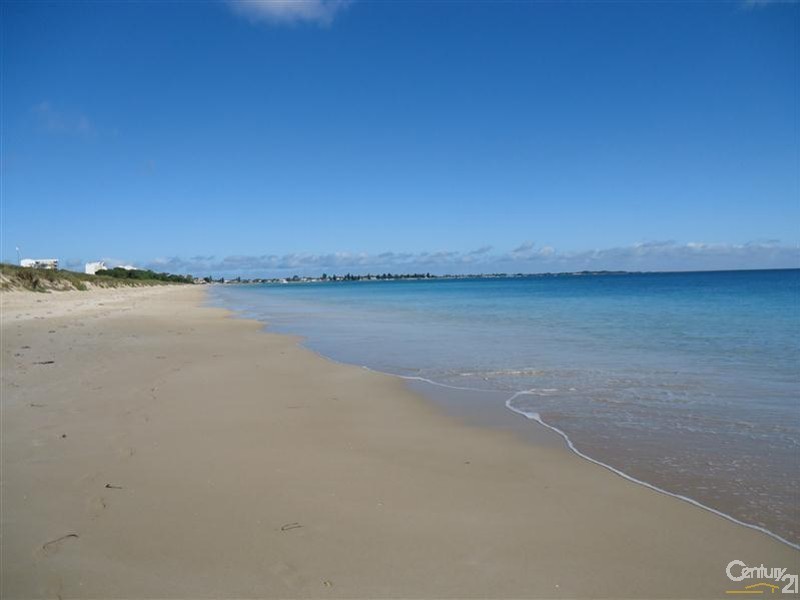 1/101 Rockingham Beach Road, Rockingham WA 6168