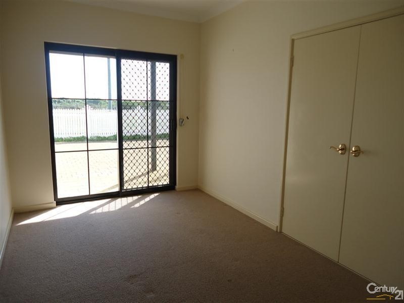 1/101 Rockingham Beach Road, Rockingham WA 6168