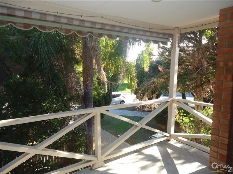 11/5b Sepia Court, Rockingham WA 6168