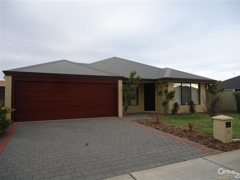 15 Noosa Drive, Secret Harbour WA 6173