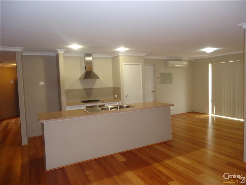 15 Noosa Drive, Secret Harbour WA 6173