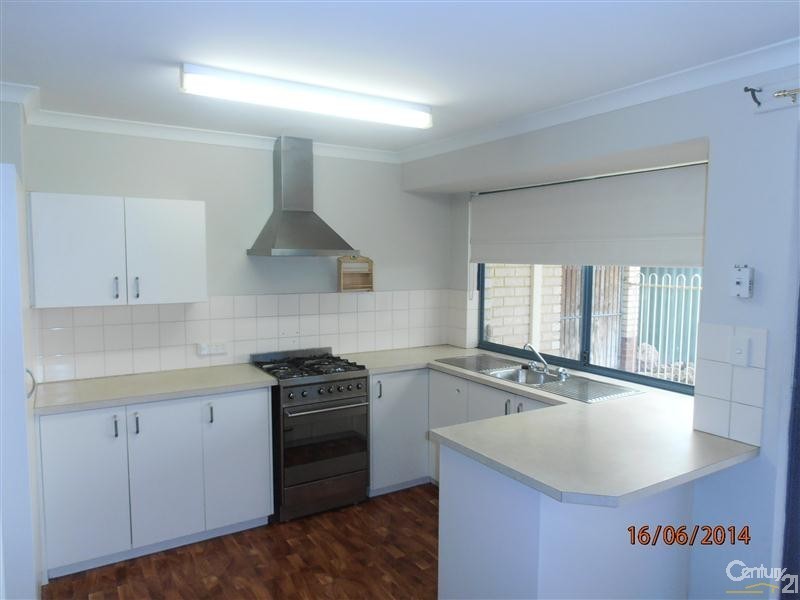 36 Royal Palm Drive, Warnbro WA 6169
