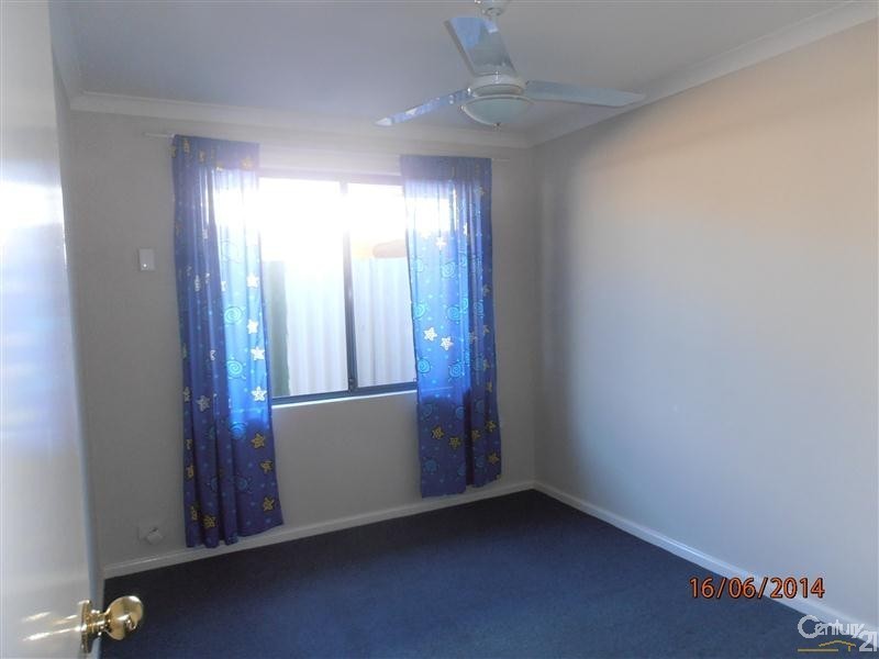 36 Royal Palm Drive, Warnbro WA 6169
