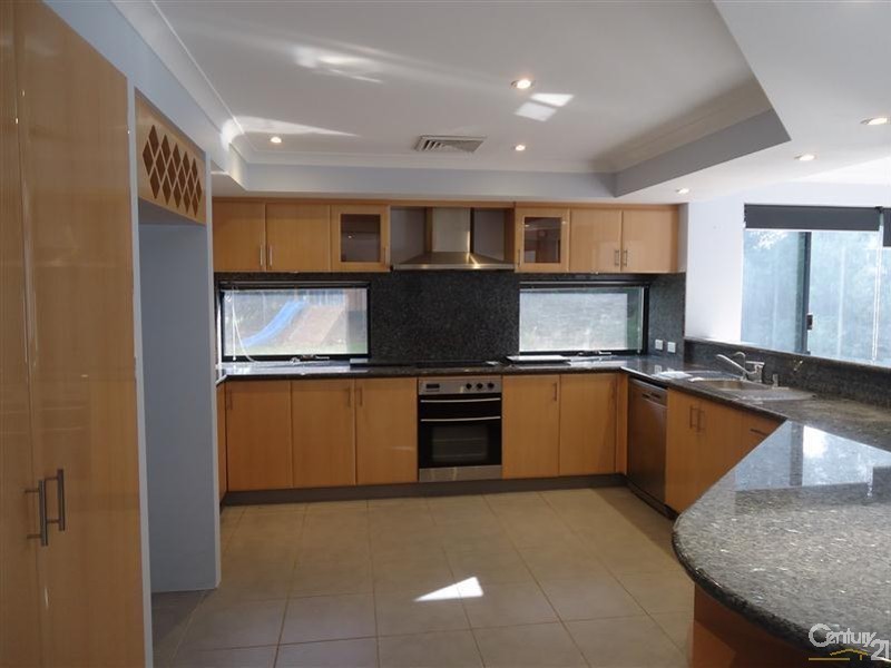 2 Kirkwall Close, Warnbro WA 6169