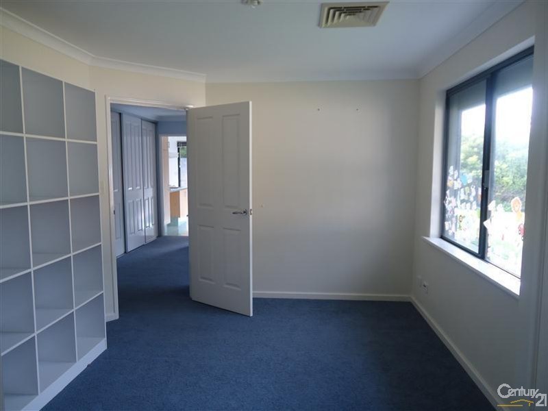2 Kirkwall Close, Warnbro WA 6169