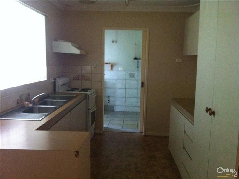 5 Moorine Court, Hillman WA 6168