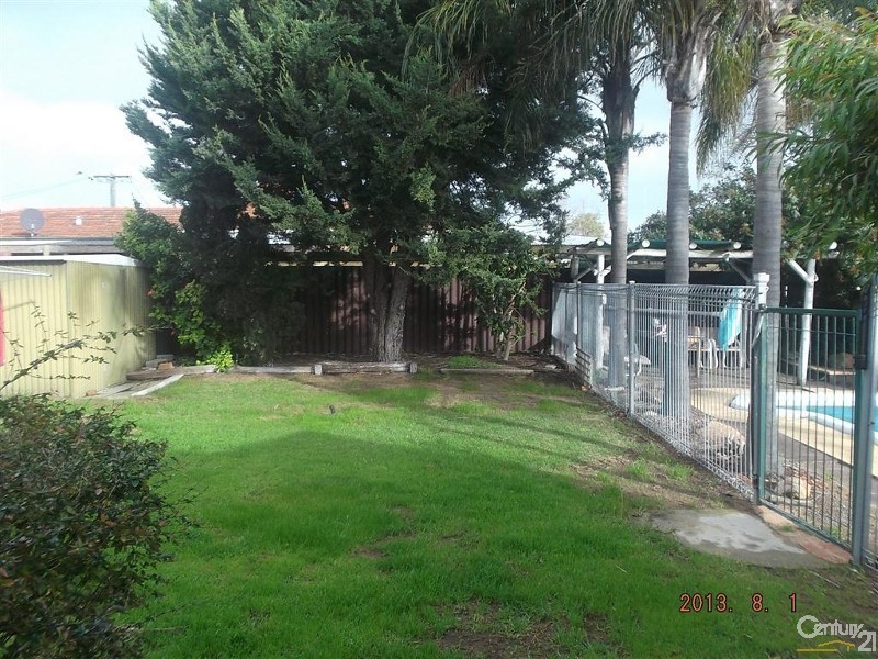 5 Moorine Court, Hillman WA 6168