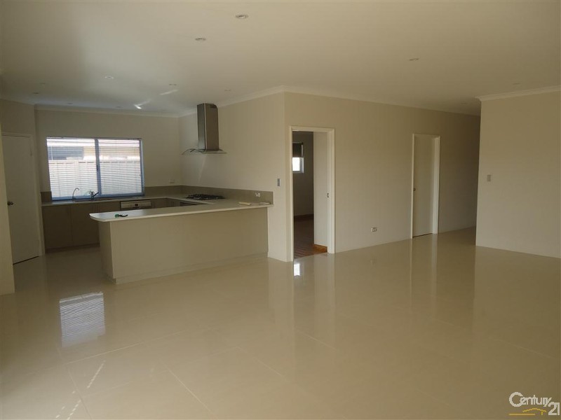 16 Johanna Way, Secret Harbour WA 6173