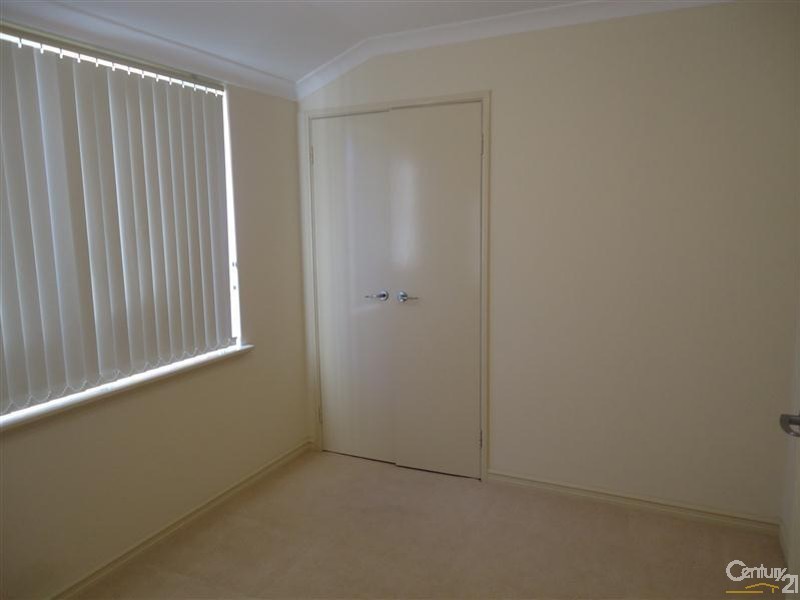 10/5 Sainte Maxime Avenue, Port Kennedy WA 6172