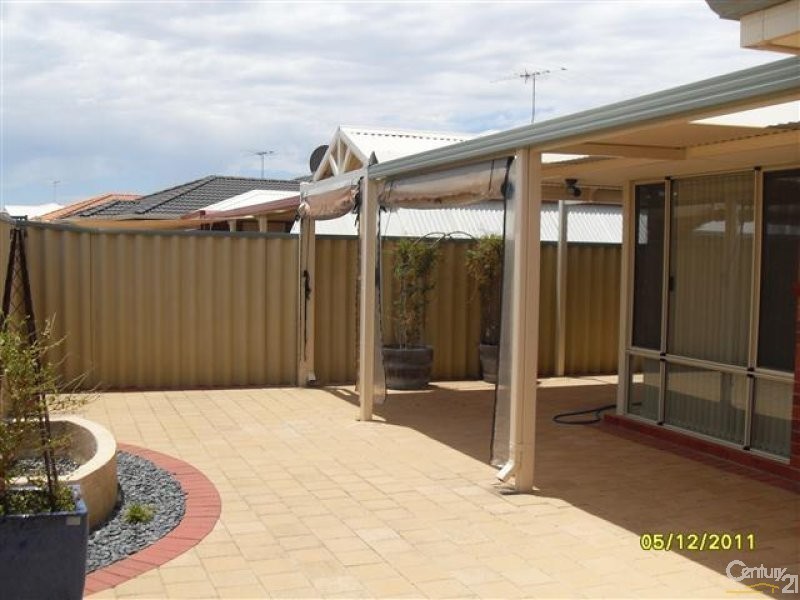 10/5 Sainte Maxime Avenue, Port Kennedy WA 6172