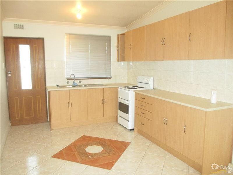 24/76 Kent Street, Rockingham WA 6168