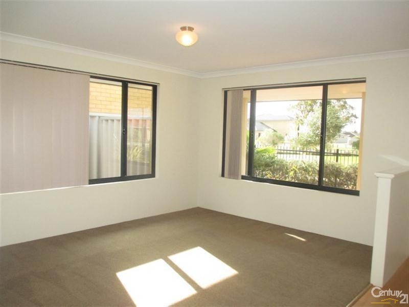 4 Anduril Lane, Rockingham WA 6168