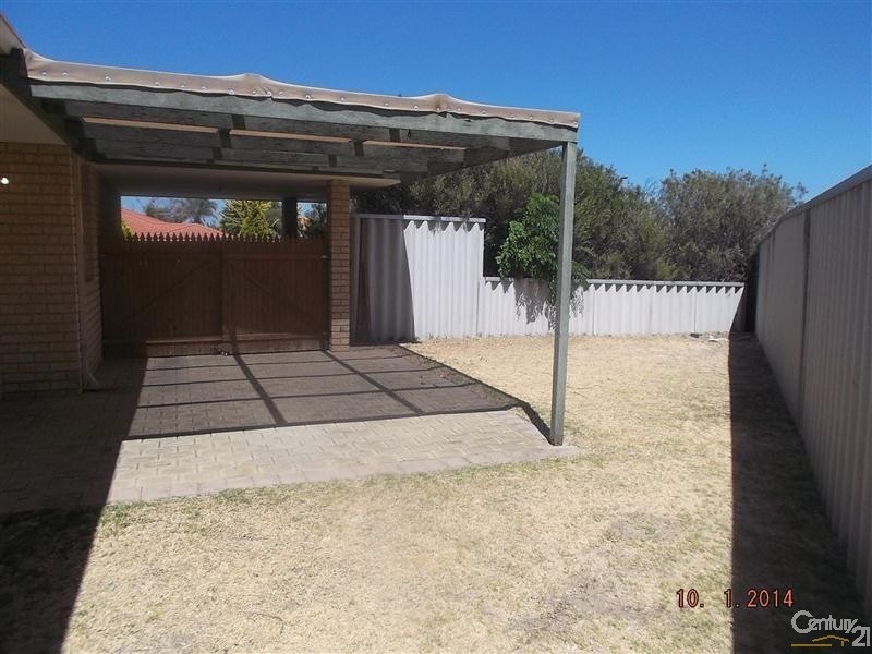 1 Santa Monica Drive, Waikiki WA 6169