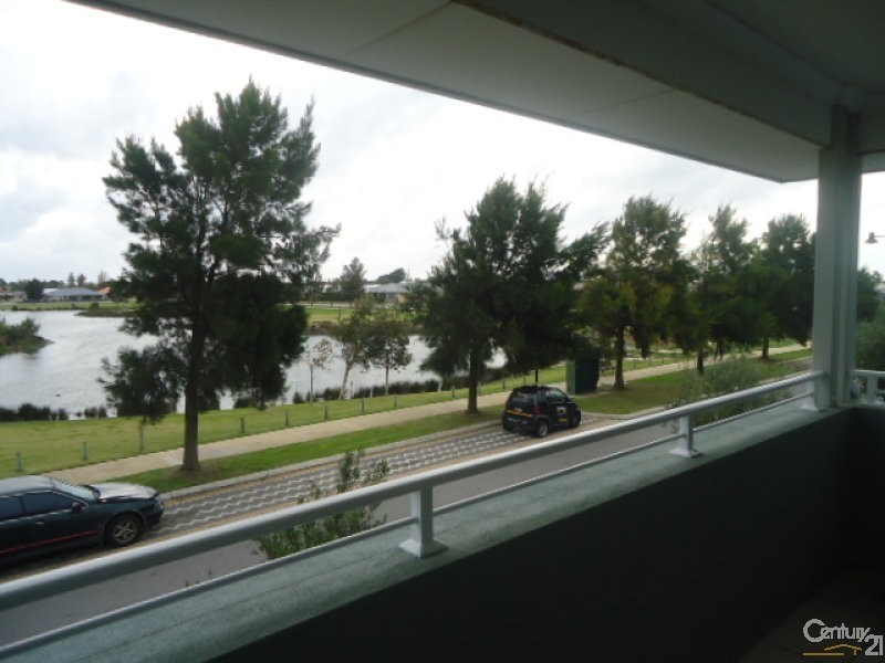 52 Waterfront Parkway, Shoalwater WA 6169