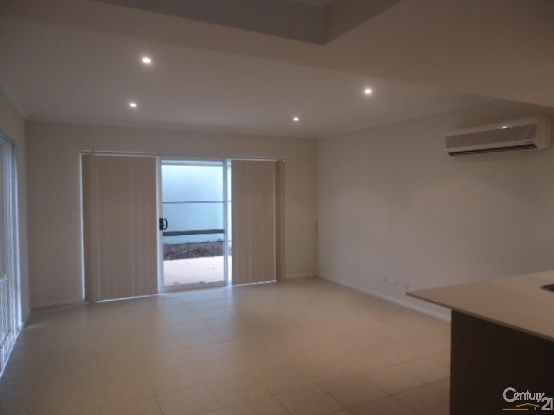 52 Waterfront Parkway, Shoalwater WA 6169