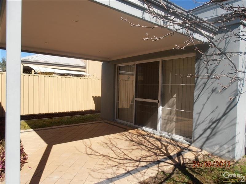 52 Waterfront Parkway, Shoalwater WA 6169