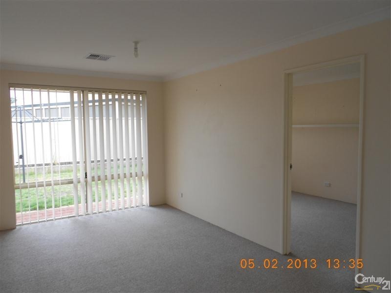 109 Baningan Avenue, Success WA 6164
