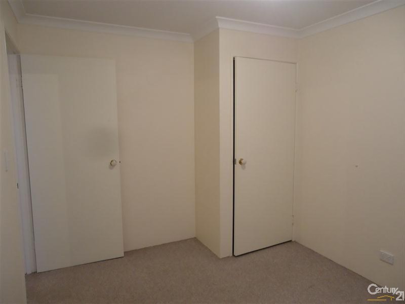 109 Baningan Avenue, Success WA 6164