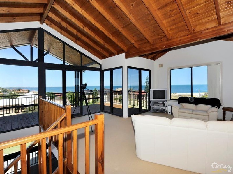 14 Hilda Road, Waikiki WA 6169