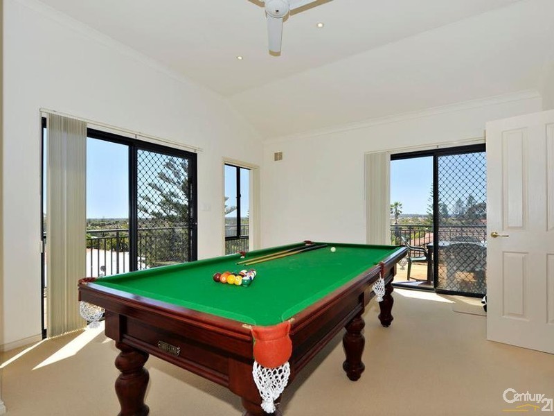 14 Hilda Road, Waikiki WA 6169