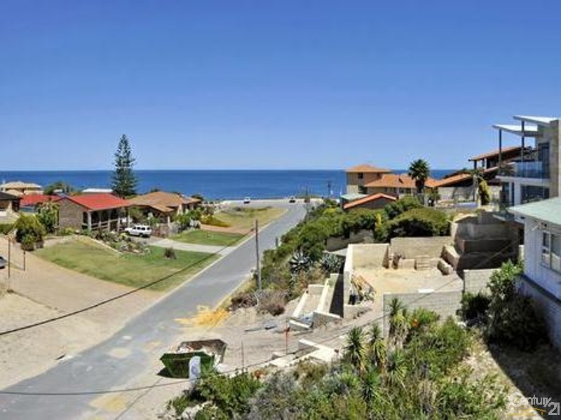 14 Hilda Road, Waikiki WA 6169