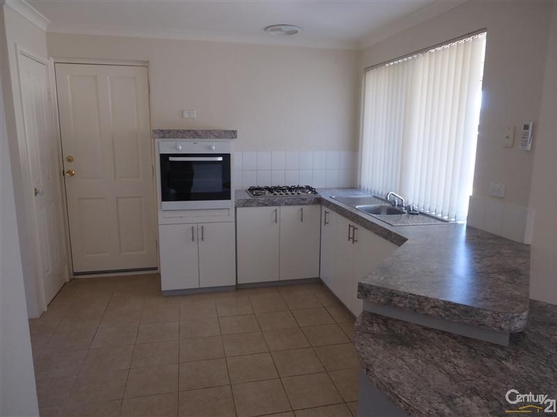 174 Willmott Drive, Waikiki WA 6169