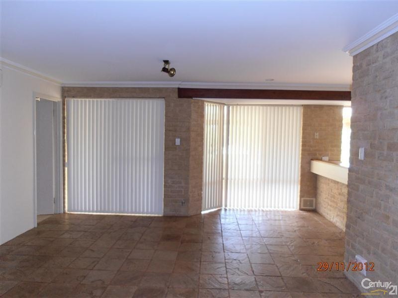 25 Shelton Street, Waikiki WA 6169