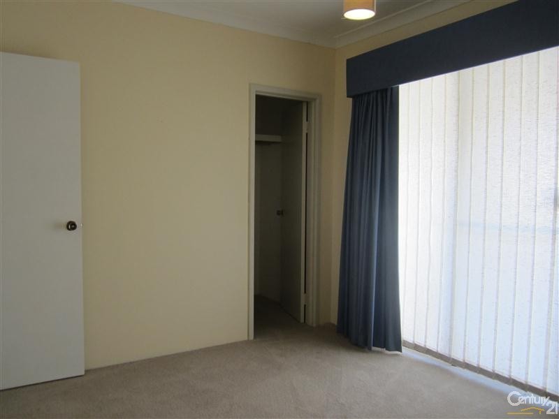 11 Costa Brava Place, Safety Bay WA 6169