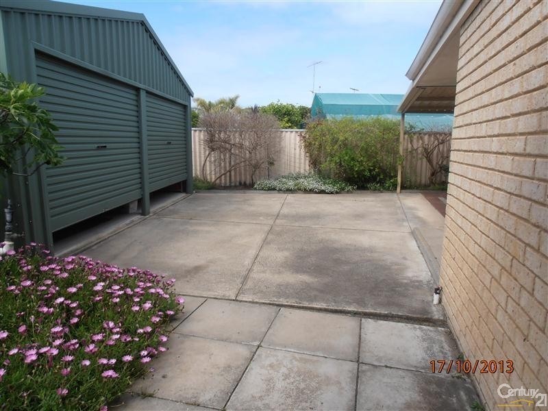 9 Diamantina Way, Rockingham WA 6168