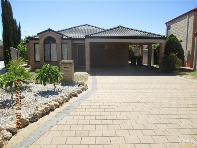 13 Galway Gardens, Warnbro WA 6169
