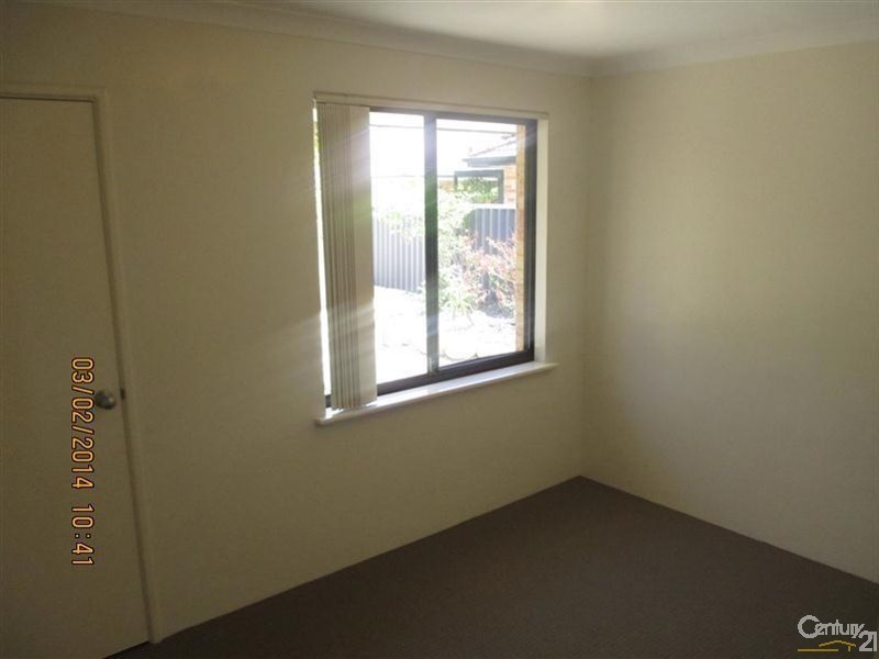 13 Galway Gardens, Warnbro WA 6169